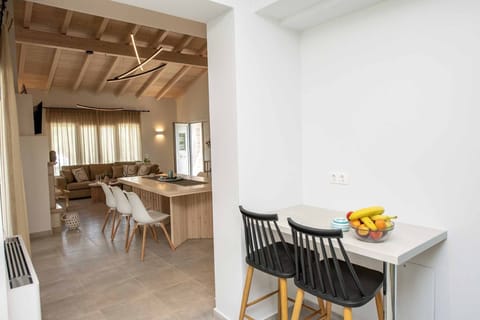 Villa Martha Perithia Corfu- Interior