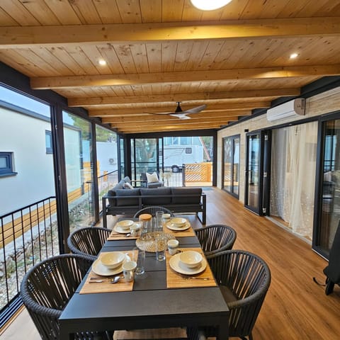 Silver Moon | Terrace/patio