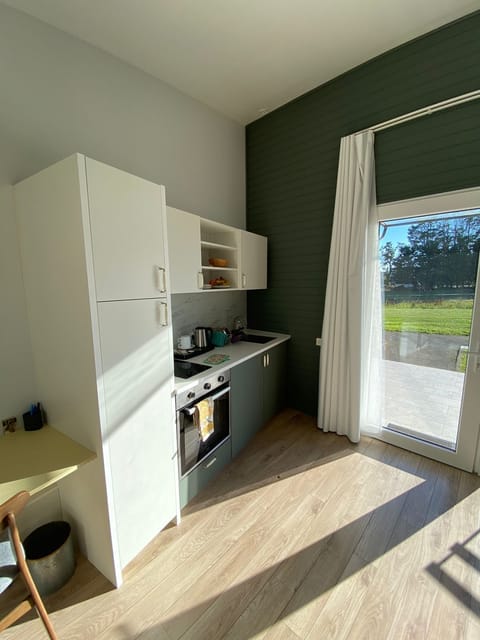 Microwave, highchair