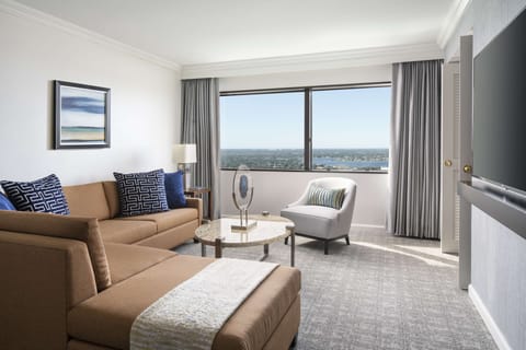 Presidential Suite | Premium bedding, pillowtop beds, in-room safe, desk