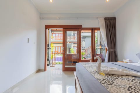 Standard Double or Twin Room | Desk, laptop workspace, soundproofing, free WiFi