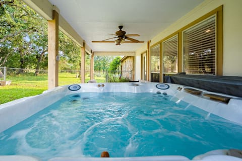 House, Multiple Beds, Hot Tub, Garden View (Mustang Hideaway) | Outdoor spa tub