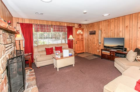 Basic Cabin | Living area | 32-inch TV with digital channels, streaming services