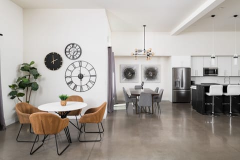 Scottsdale House_004-small