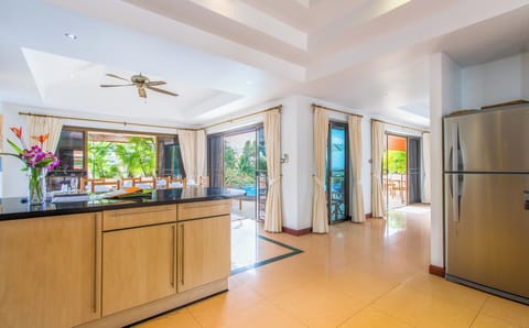 Villa, 4 Bedrooms, Accessible, Private Pool | Private kitchen