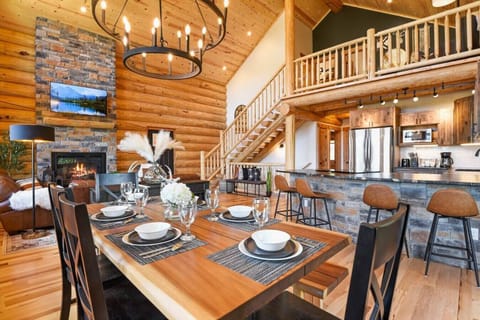 Dining Room Table that Seats 6-7 and 4 Barstools in Kitchen.