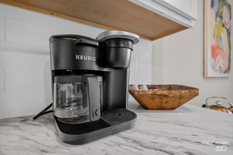 Drip & Keurig coffee machine!