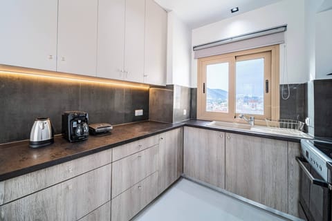 Apartment, 1 Bedroom, Smoking, Balcony | Private kitchen