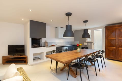 Autumn, Kitchen, Spring, Summer