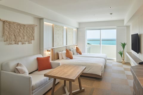 Standard Twin Room, 2 Bedrooms, Non Smoking, Partial Ocean View | In-room safe, desk, laptop workspace, bed sheets
