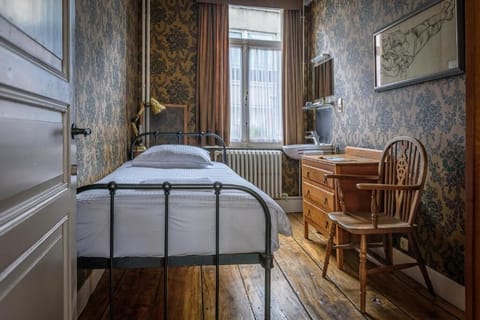 Single Room | Desk, free WiFi