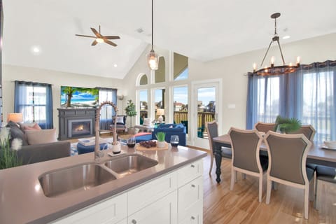 .Catch amazing views while cooking in the modern style kitchen.