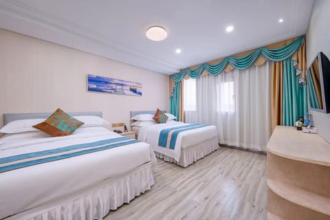 Premier Twin Room | Egyptian cotton sheets, premium bedding, down comforters
