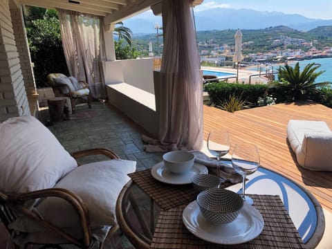 Apartment, 1 Bedroom, Terrace, Ocean View | Outdoor dining