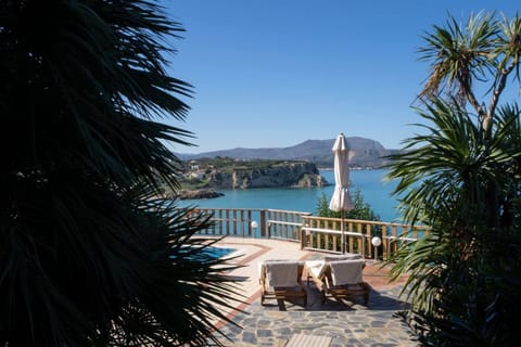 Apartment, 1 Bedroom, Terrace, Ocean View | Property grounds