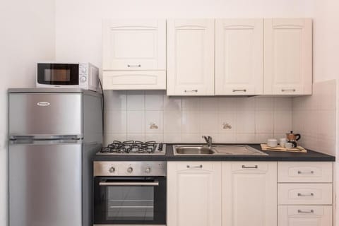 Apartment, 2 Bedrooms, Balcony | Private kitchen