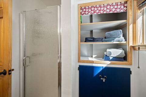 Upstairs primary bathroom