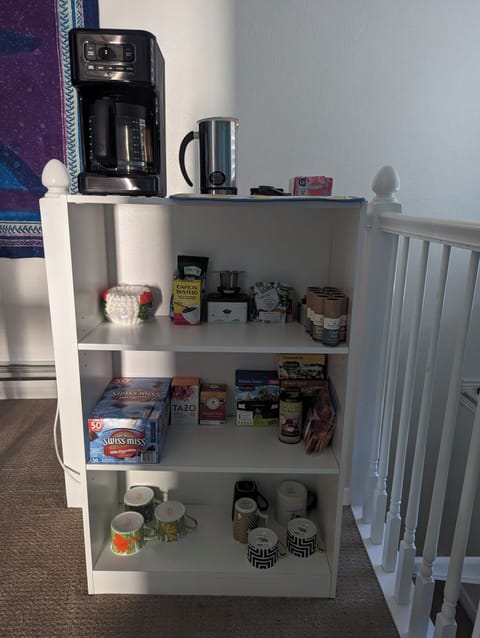 Tea, coffee and cocoa bar