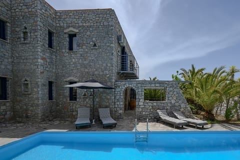 Petritis,serene villa,pool,Near taverns,Crete,Greece