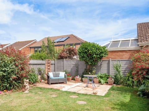 Garden | Hookhills Holiday Home, Paignton