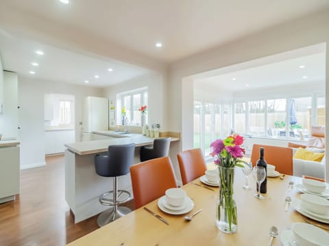 Dining Area | Chestnut House, Bridgend