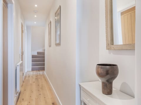 Hallway | Sunset Beach - Crows Nest, Mortehoe, near Woolacombe