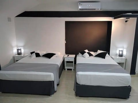 Family Quadruple Room | WiFi, bed sheets
