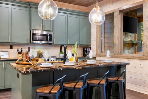 Fully stocked kitchen; high chair available—just bring food!