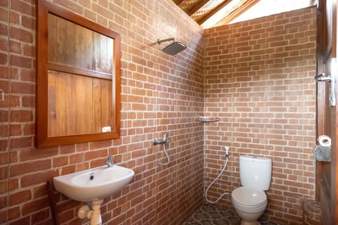 Premier Villa | Bathroom
