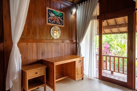 Premier Villa | Free WiFi, bed sheets