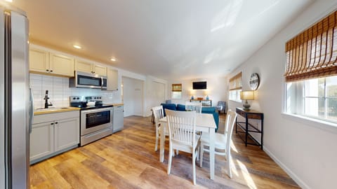 Family Suite | Private kitchen