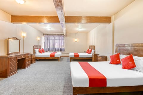 Standard Room, Multiple Beds | Soundproofing, iron/ironing board, free WiFi, bed sheets