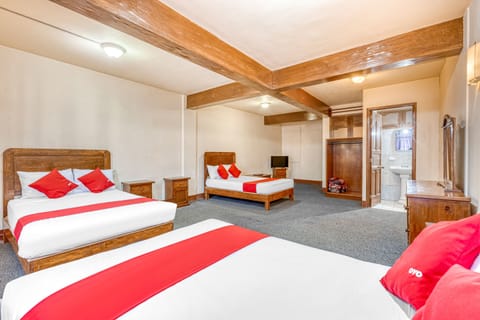 Standard Room, Multiple Beds | Soundproofing, iron/ironing board, free WiFi, bed sheets