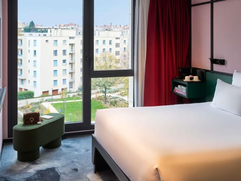 Comfort Room, 1 Double Bed, Garden View | Premium bedding, individually decorated, individually furnished, desk