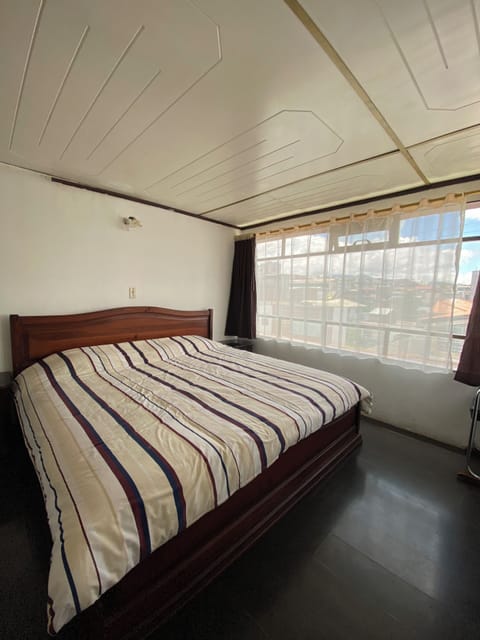 Executive Room | Iron/ironing board, free WiFi, bed sheets