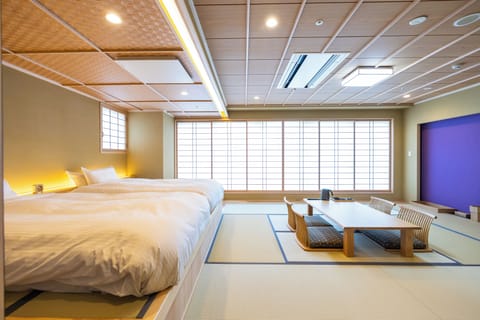 Moderate luxury Japanese-style room, Non Smoking | Down comforters, iron/ironing board, free WiFi