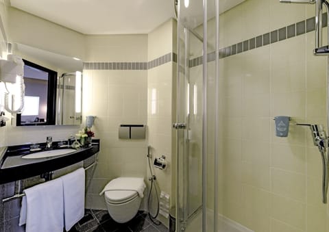 Suite, 1 Bedroom | Bathroom | Shower, eco-friendly toiletries, hair dryer, slippers