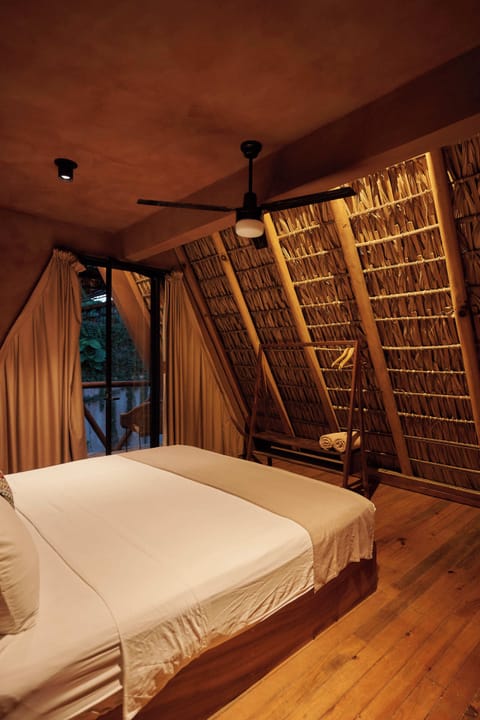 Classic Villa | 2 bedrooms, in-room safe, iron/ironing board, free WiFi