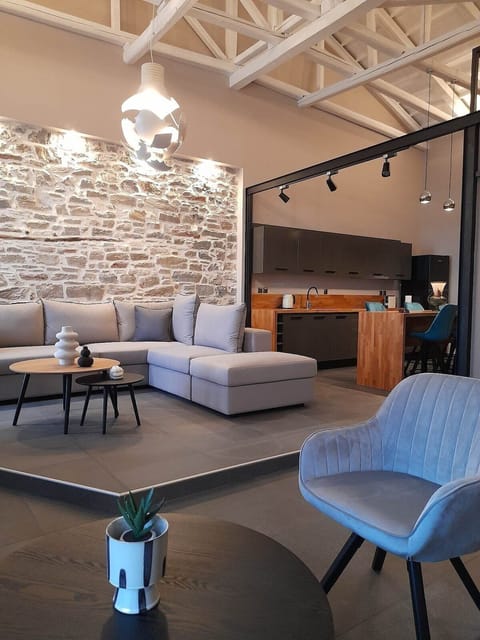 Sip and savor in style