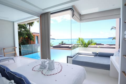 Ocean View Pool Villa | Premium bedding, free minibar items, in-room safe, desk