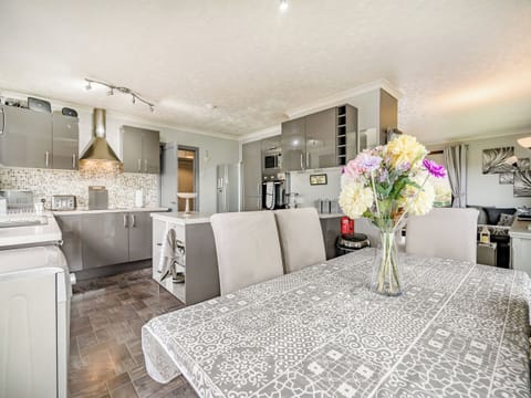 Kitchen/diner | Highview, Brodick, Isle of Arran