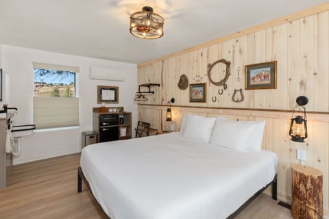 Studio King | Premium bedding, down comforters, pillowtop beds, iron/ironing board