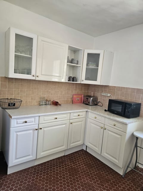 f78b2665-d6dc-4315-9335-1b36b1afc3d4