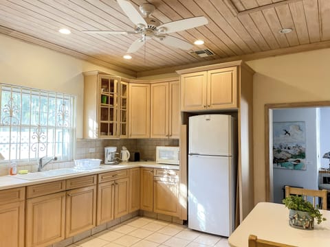 Family Cottage | Private kitchen | Full-size fridge, microwave, stovetop, toaster