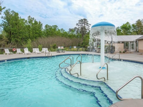 Condo (1 Bedroom) | Property amenity