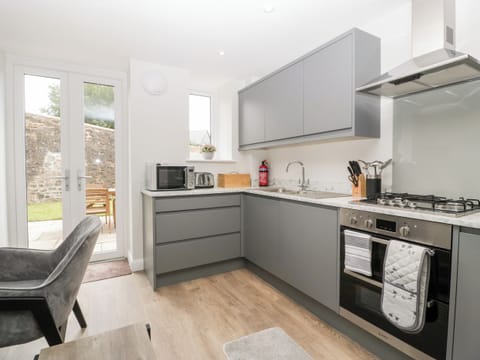 Fridge, dishwasher, electric kettle, toaster