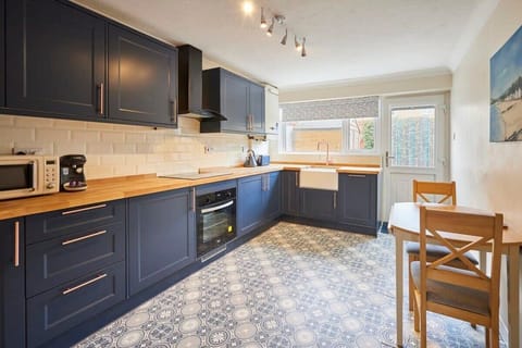 Pearl Street, Saltburn-by-the-Sea - Host & Stay