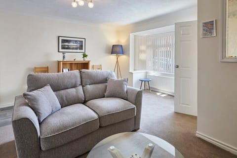 Pearl Street, Saltburn-by-the-Sea - Host & Stay