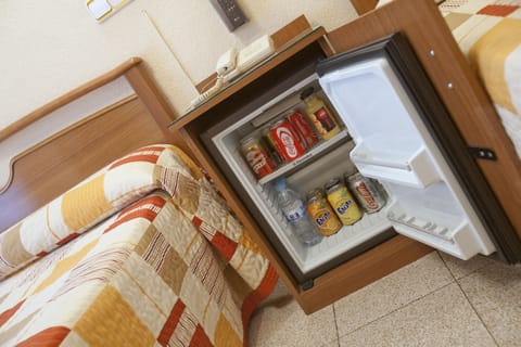 Mini-refrigerator