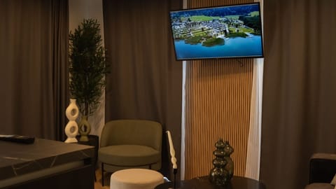 Basic Room (Seerose 2) | Individually decorated, individually furnished, free WiFi, bed sheets